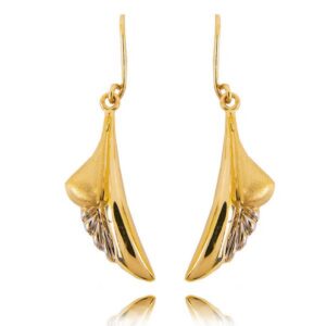 Kobieca biżuteria podkreślająca naturalny blask kamieni.