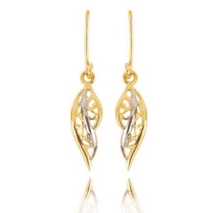 Złote kolczyki o klasycznej i ponadczasowej formie.