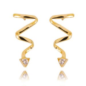 Klasyczne kolczyki ze złota z dekoracyjnym kamieniem.