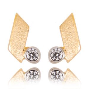 Subtelne kolczyki stworzone z myślą o komforcie noszenia.