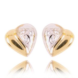 Złote kolczyki o klasycznej i ponadczasowej formie.