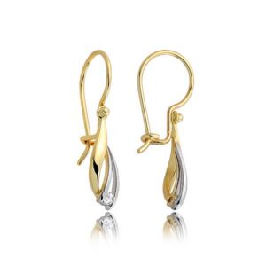 Złote kolczyki łączące elegancję i nowoczesny design.