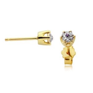 Złote kolczyki łączące elegancję i nowoczesny design.