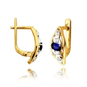 Uniwersalne kolczyki złote o eleganckim wykończeniu.