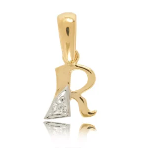 Klasyczna literka ze złota na łańcuszku.