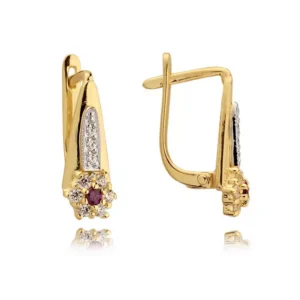 Stylowe kolczyki wykonane z wysokiej jakości złota.