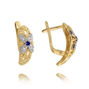 Stylowe kolczyki wykonane z wysokiej jakości złota.