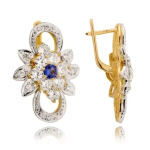 Kobieca biżuteria podkreślająca naturalny blask kamieni.