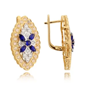 Złote kolczyki o klasycznej i ponadczasowej formie.