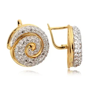 Stylowe kolczyki wykonane z wysokiej jakości złota.