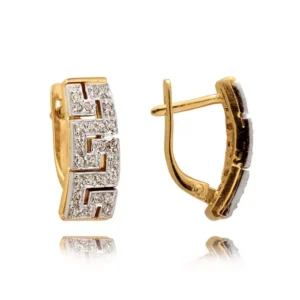 Złote kolczyki o klasycznej i ponadczasowej formie.