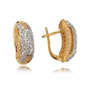 Subtelne kolczyki stworzone z myślą o komforcie noszenia.