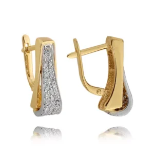 Subtelne kolczyki stworzone z myślą o komforcie noszenia.