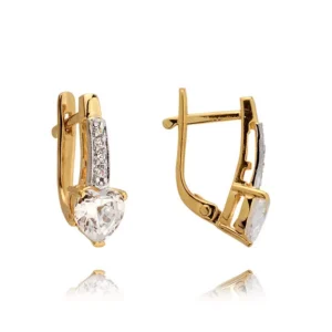 Subtelne kolczyki stworzone z myślą o komforcie noszenia.