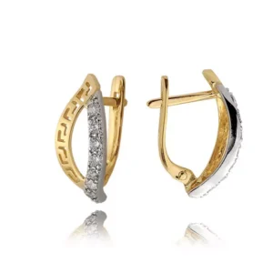 Subtelne kolczyki stworzone z myślą o komforcie noszenia.