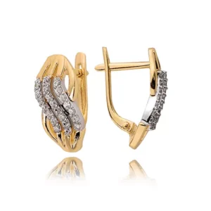 Stylowe kolczyki wykonane z wysokiej jakości złota.