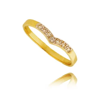 Delikatny pierścionek wykonany z wysokiej jakości złota.