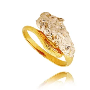 Ponadczasowy pierścionek o luksusowym wyglądzie.