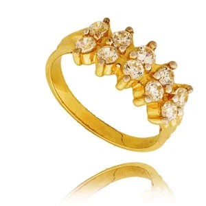 Elegancki pierścionek będący doskonałym dodatkiem do stylizacji.