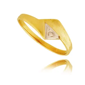 Stylowy pierścionek o eleganckiej i kobiecej formie.