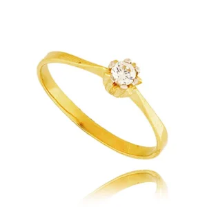 Stylowy pierścionek o eleganckiej i kobiecej formie.