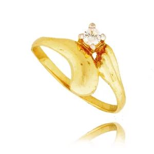 Elegancki pierścionek ze złota o ponadczasowym charakterze.