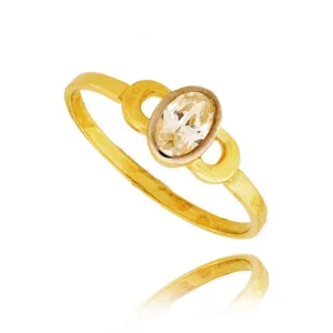 Złoty pierścionek stworzony z myślą o codziennym komforcie.