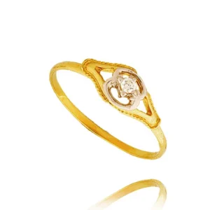 Złoty pierścionek stworzony z myślą o codziennym komforcie.