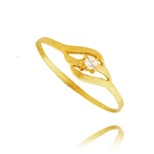 Elegancki pierścionek będący doskonałym dodatkiem do stylizacji.