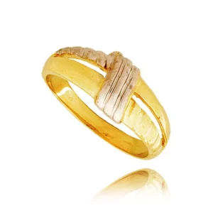 Ponadczasowy pierścionek o luksusowym wyglądzie.