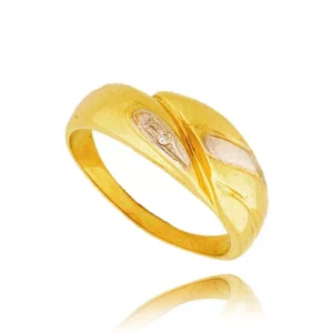 Złoty pierścionek stworzony z myślą o codziennym komforcie.