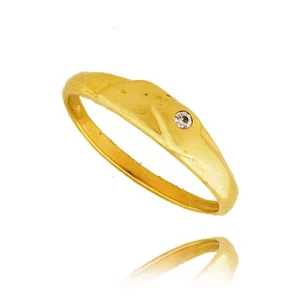 Elegancki pierścionek ze złota o ponadczasowym charakterze.