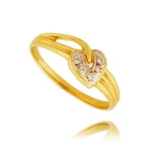 Pierścionek ze złota łączący klasykę z nowoczesnością.