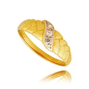 Elegancki pierścionek będący doskonałym dodatkiem do stylizacji.