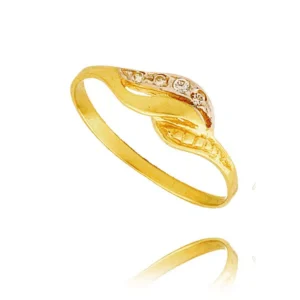 Ponadczasowy pierścionek o luksusowym wyglądzie.