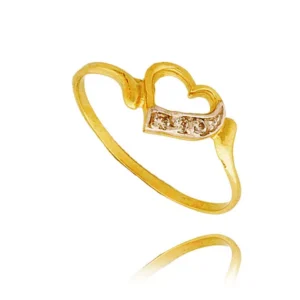 Stylowy pierścionek o eleganckiej i kobiecej formie.