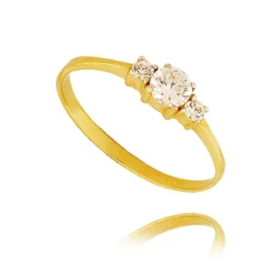 Ponadczasowy pierścionek o luksusowym wyglądzie.