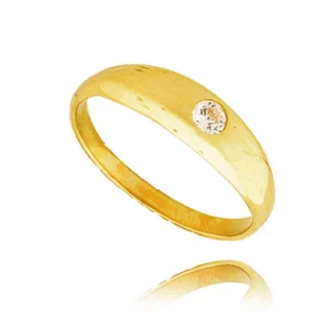 Delikatny pierścionek wykonany z wysokiej jakości złota.