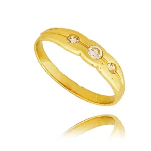 Elegancki pierścionek będący doskonałym dodatkiem do stylizacji.