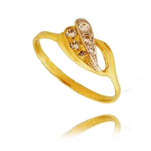 Złoty pierścionek stworzony z myślą o codziennym komforcie.