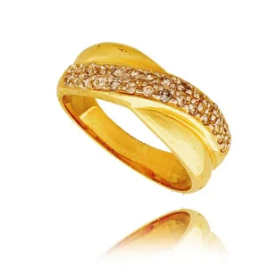 Elegancki pierścionek będący doskonałym dodatkiem do stylizacji.