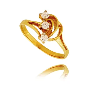 Pierścionek ze złota łączący klasykę z nowoczesnością.