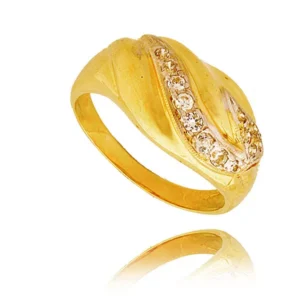 Złoty pierścionek stworzony z myślą o codziennym komforcie.