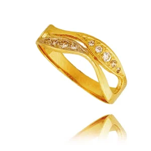 Elegancki pierścionek będący doskonałym dodatkiem do stylizacji.