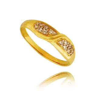 Złoty pierścionek stworzony z myślą o codziennym komforcie.