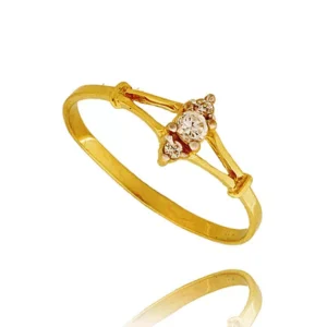 Elegancki pierścionek będący doskonałym dodatkiem do stylizacji.