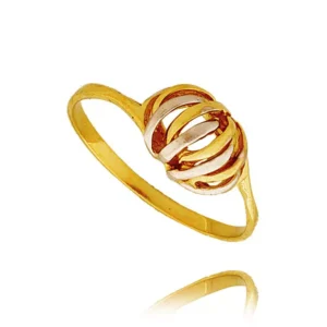 Stylowy pierścionek o eleganckiej i kobiecej formie.