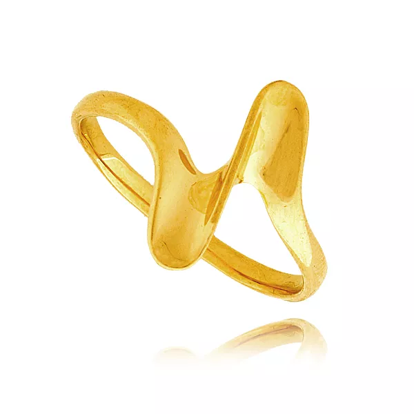 Złoty pierścionek podkreślający subtelny blask kamieni.