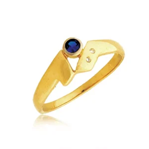 Pierścionek ze złota łączący klasykę z nowoczesnością.