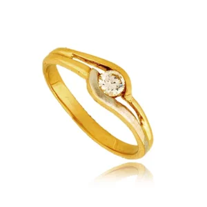 Delikatny pierścionek wykonany z wysokiej jakości złota.